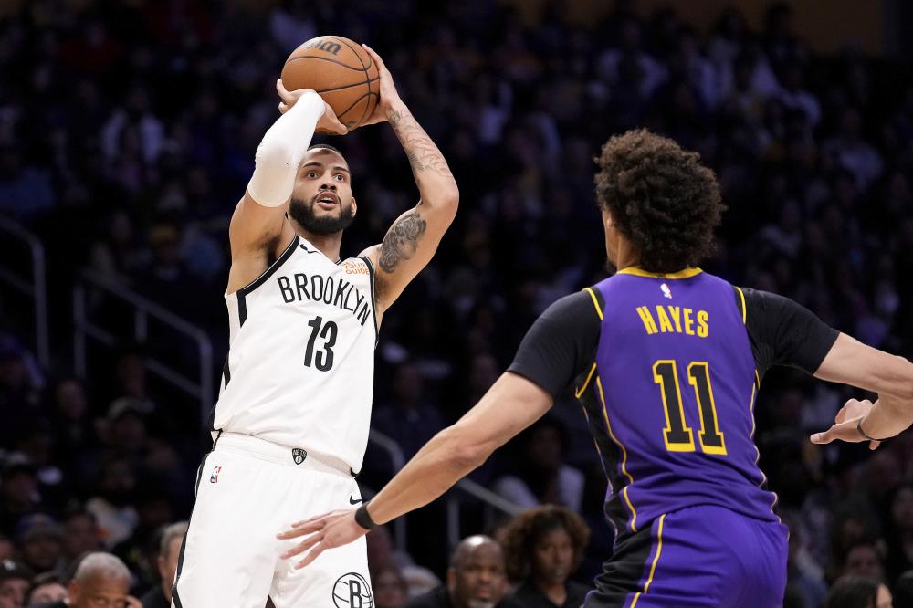 现出的坚毅 现出的坚毅