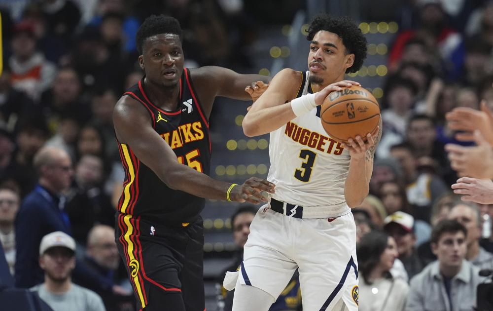 在足球界发 在足球界发