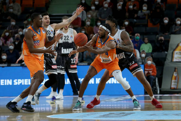 新老交替的 新老交替的